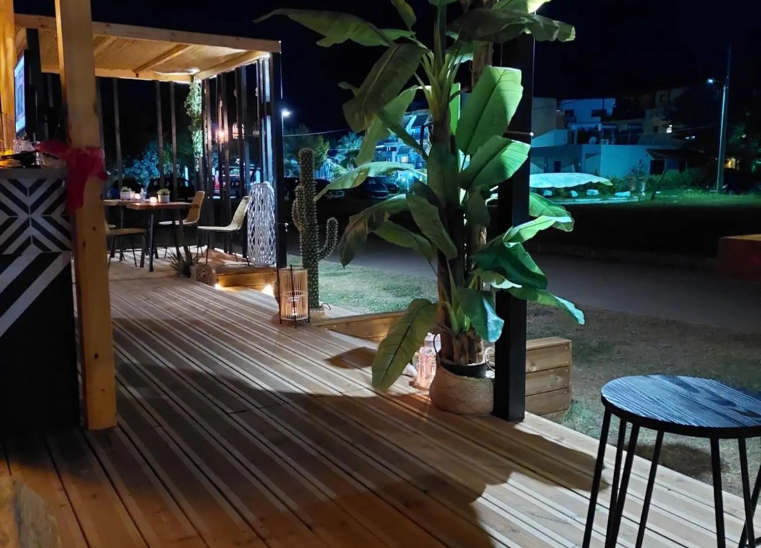 Mare Beach Apartments スタブロス